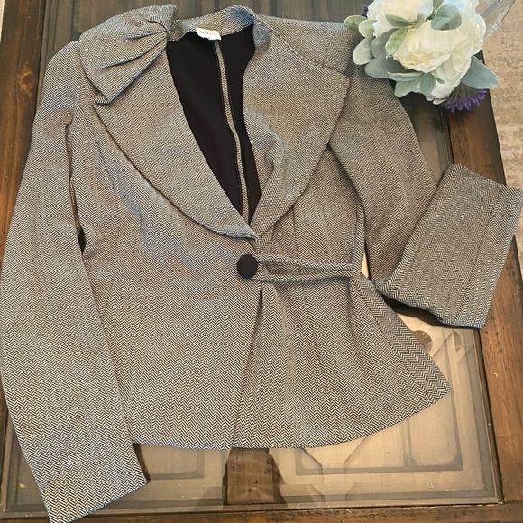 Armani Collezioni Cashmere Blend Blazer/Jacket size 4 - Picture 1 of 12